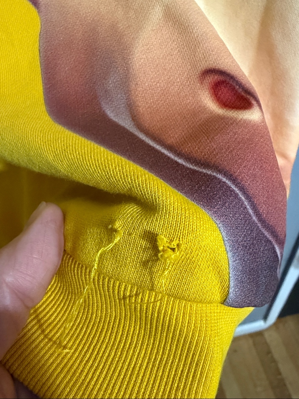 Disney Pixar Toy Story ONLY Peeking Hamm Hoodie Sweatshirt Size: M - Picture 3 of 9